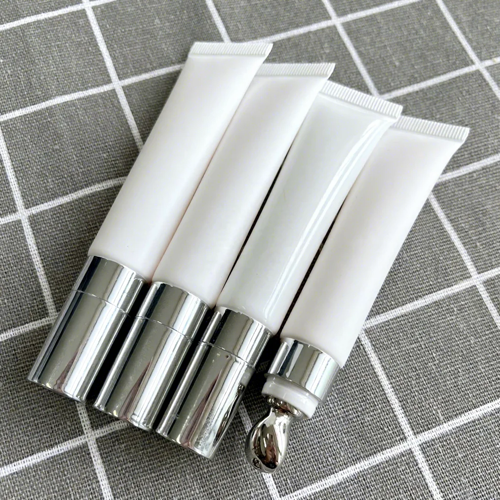 Wholesale Organic Waterproof Liquid Mineral Moisture Hydrating Color Changing Clear to Pink Lip Tint Balm Custom Logo
