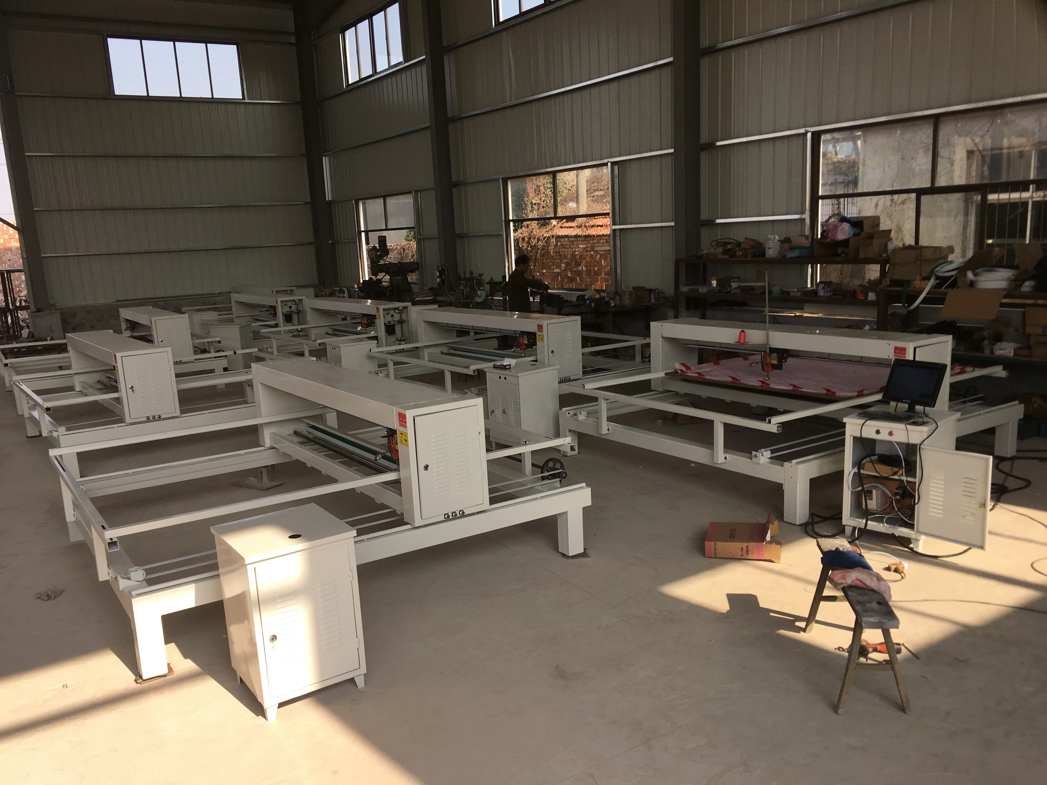 8 set quilting machine.jpg