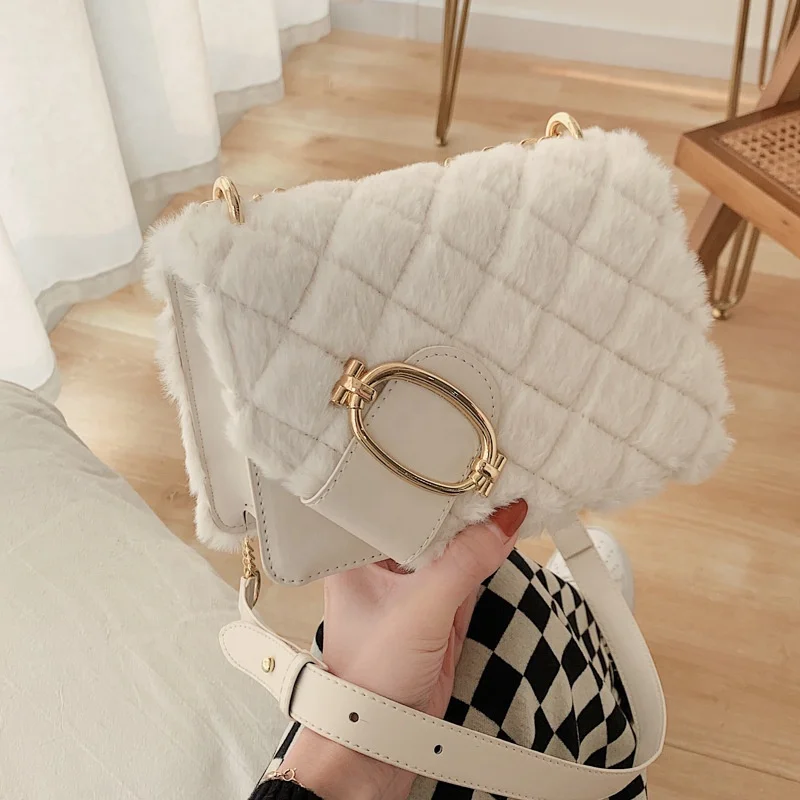 

2022 New Winter Designer Drop Shipping Fluffy Fur Cheap Mini Bags Cross Chain Shoulder Hand Bags Cheap Tote Bag for Woman