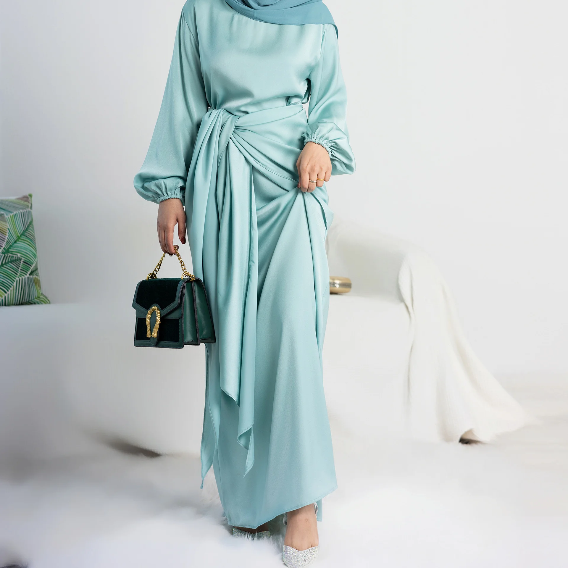 

Wholesale Popular Women Muslim Clothing two piece dress Abaya Dubai Long Muslim dress