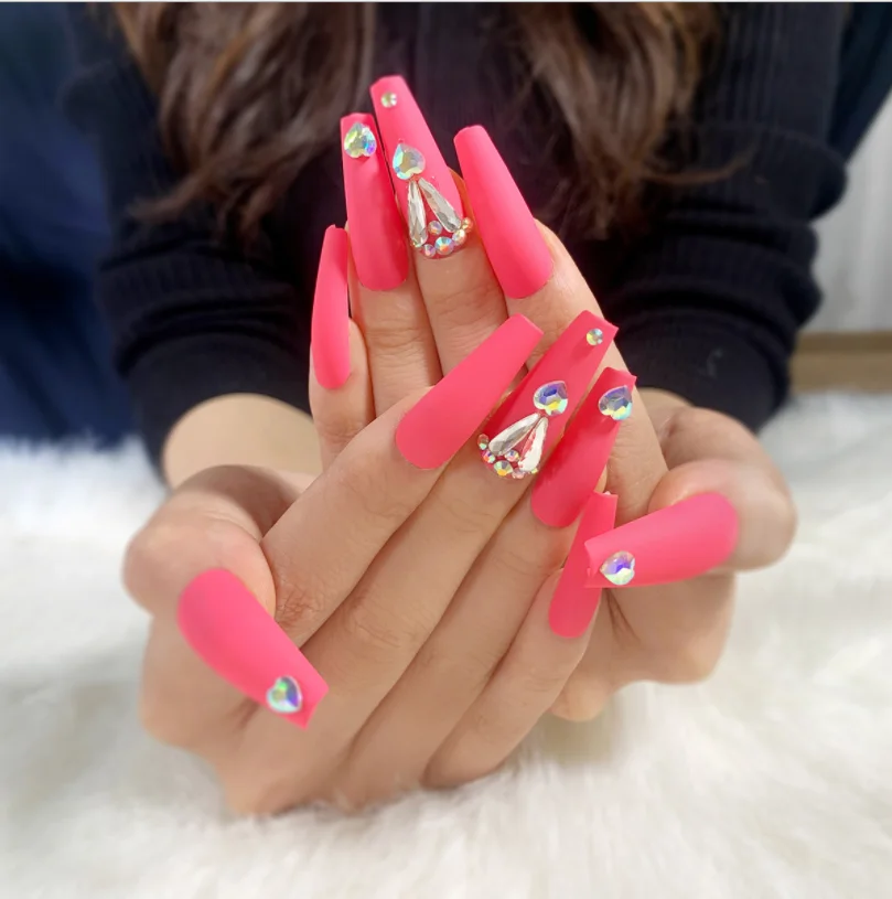 

24 Pcs Nails rhinesone Wear Manicure Finishes False long Removable Patch Artificial Fingernails, Pink