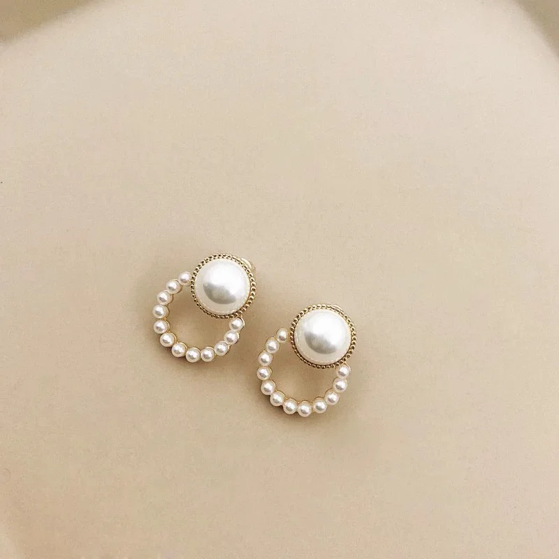 

925 retro design sense pearl circle earrings niche temperament earrings elegant Korea, Gold and silver