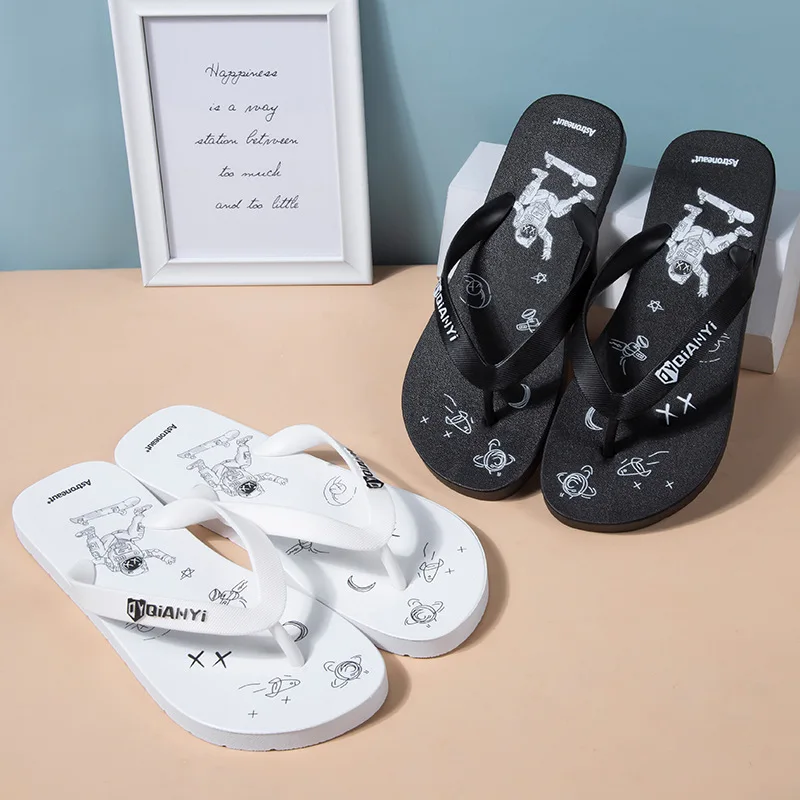 

Custom 2021 Flip-flops Summer Men's Sandals And Slippers Tide Brand Cartoon Clip Beach Ladies Slippers, White, black