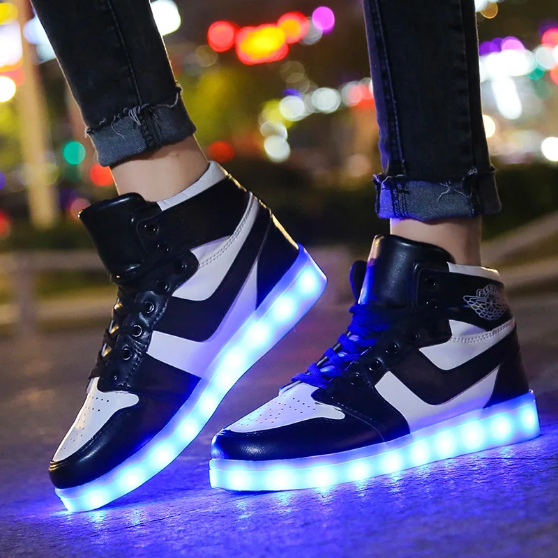 

2020 new LED light-emitting shoes USB charging leisure fashion cotton shoes women, As picture