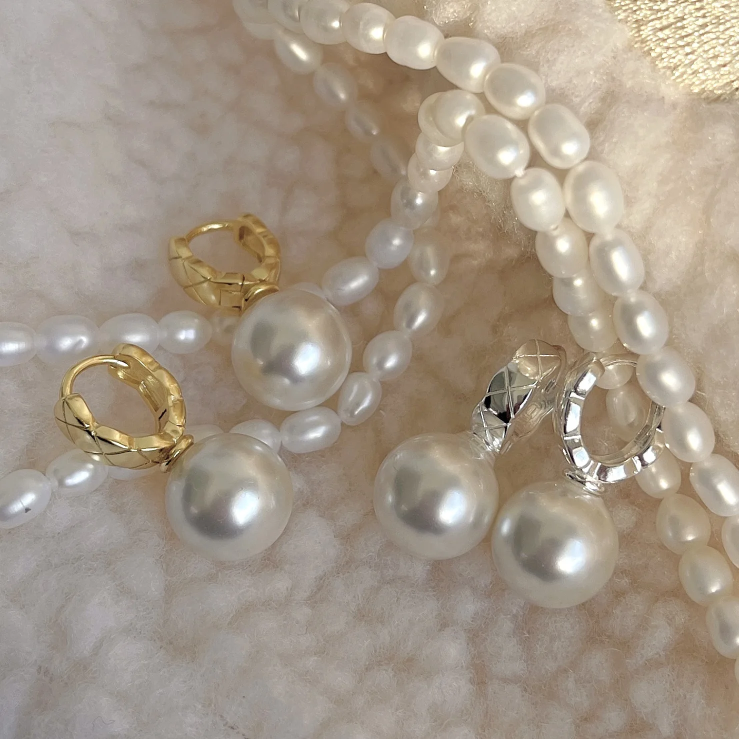 

Luxury Banquet Design Real Gold Plated Cross Hoop Pearl Drop Earring Sterling Silver Huggie Pearl Earring