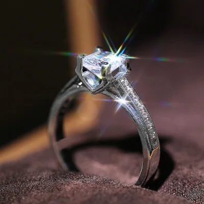 

2021 Newest Design Bling 7mm Cubic Zirconia Finger Rings Square Diamond CZ Wedding Rings For Women