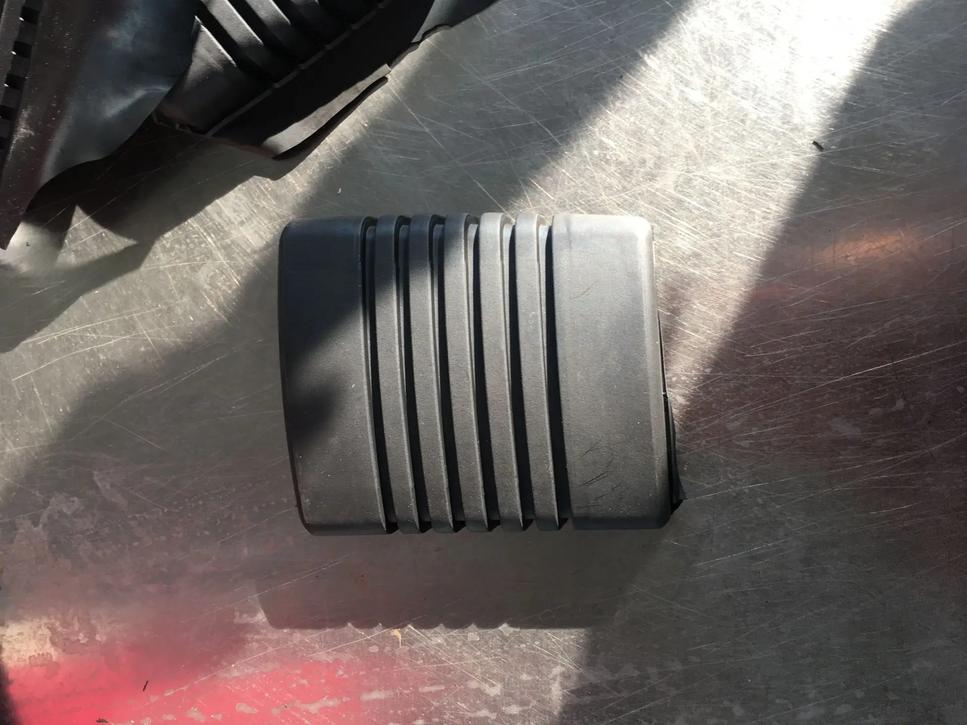 Automotive brake rubber pedal pad