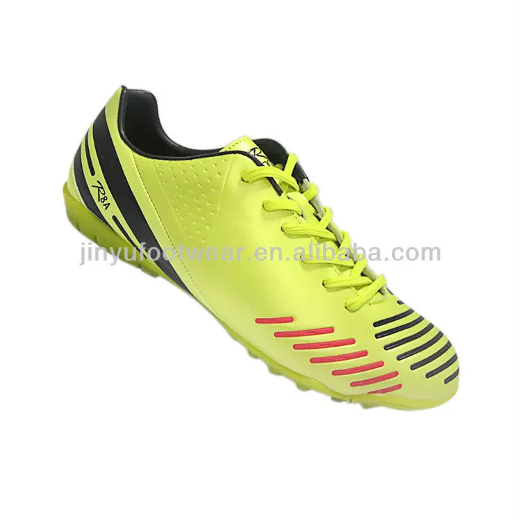 sapato de futebol