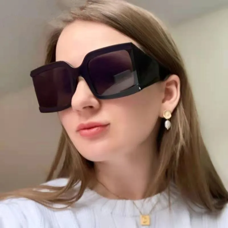 

Fashion Custom 2021 Vintage Oversized One Piece Lens Women Sunglasses Hot Selling Female Square Sun Glasses 2021, 5colors