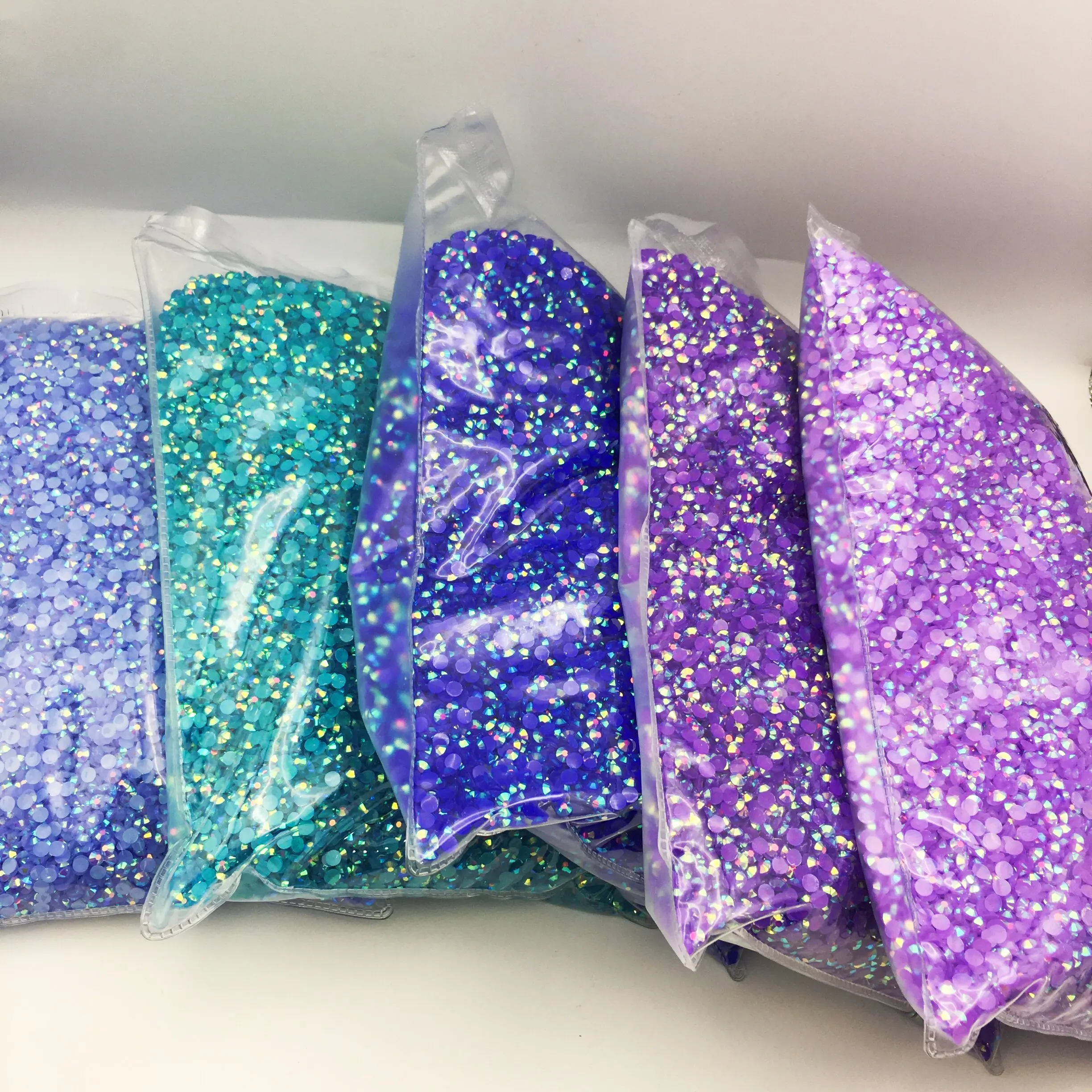 SINRONG Versatile 20-Color Crystal Resin Loose Rhinestones 5mm Nail Art DIY Shoes Bags Clothing Glass Cup Designs