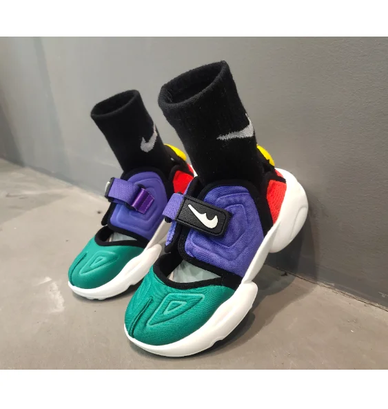 

2021 new student sports shoes fashion trend non-slip breathable light running shoes for boys and girls