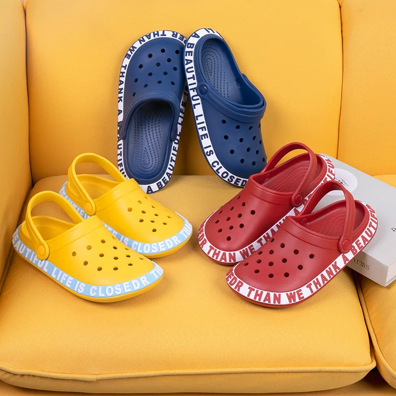 

Summer 2022 new anti slip fashion hollow hole beach home wear flip flops garden shoes Baotou hole shoes foot slippers