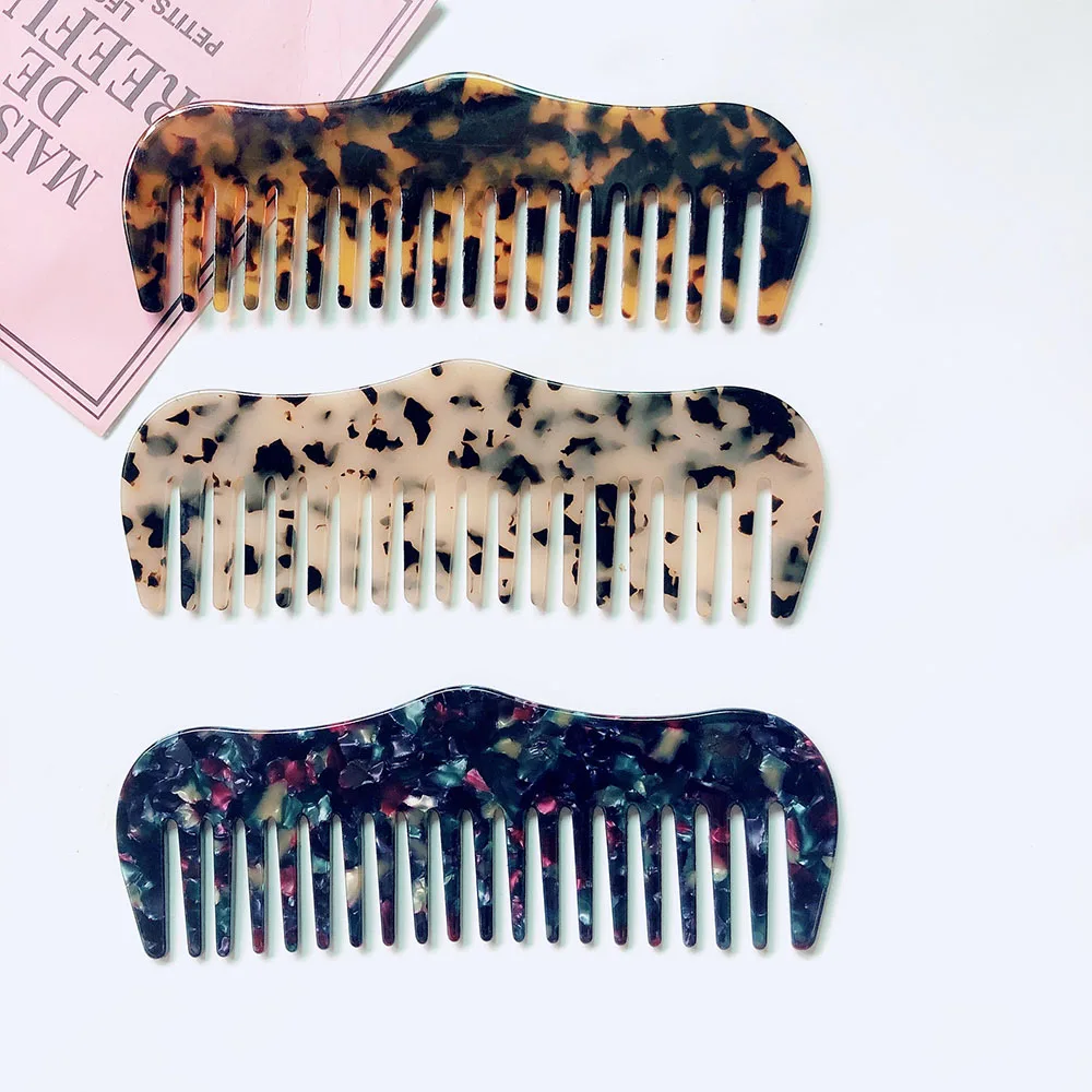

Yaeshii Wholesale Custom Logo Cellulose Acetate Comb Color Wide Tooth Comb Acrylic Acetate Comb, Customized color