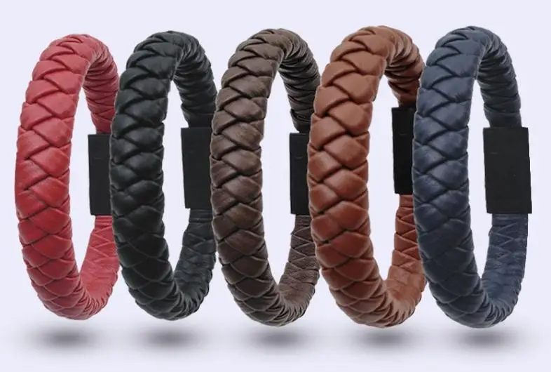 Bracelet usb cable.jpg