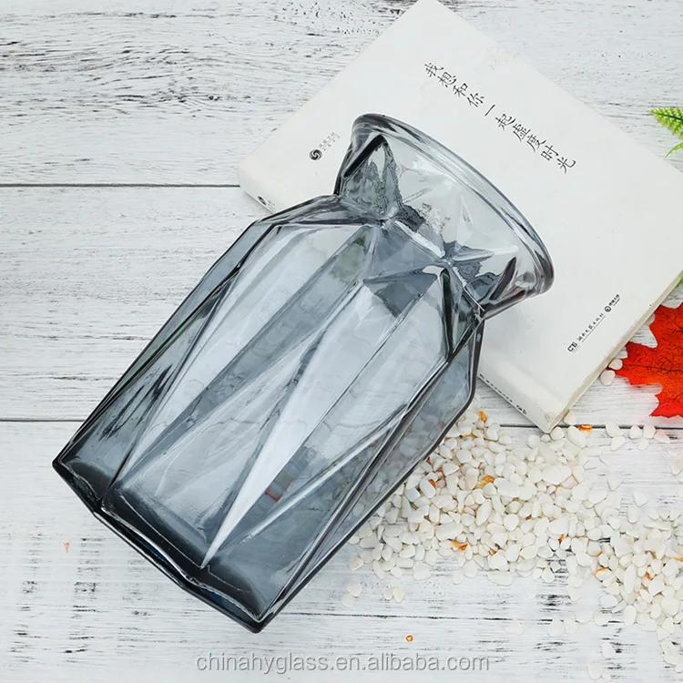 Crystal vase (14).png