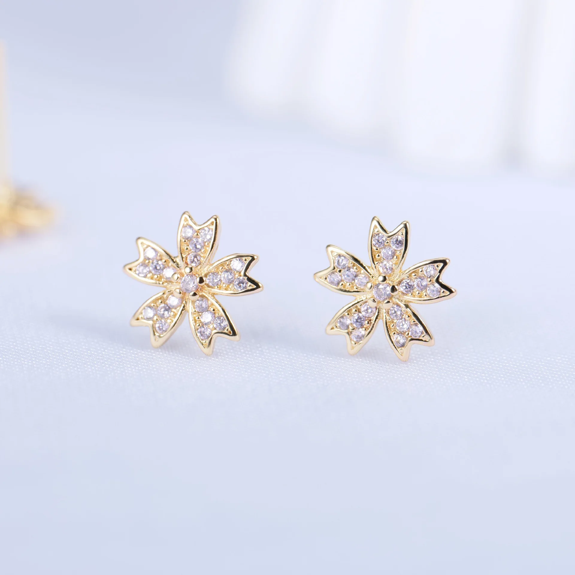 925 Sterling Silver New Arrivals Elegant Flower Shape Earring for Women