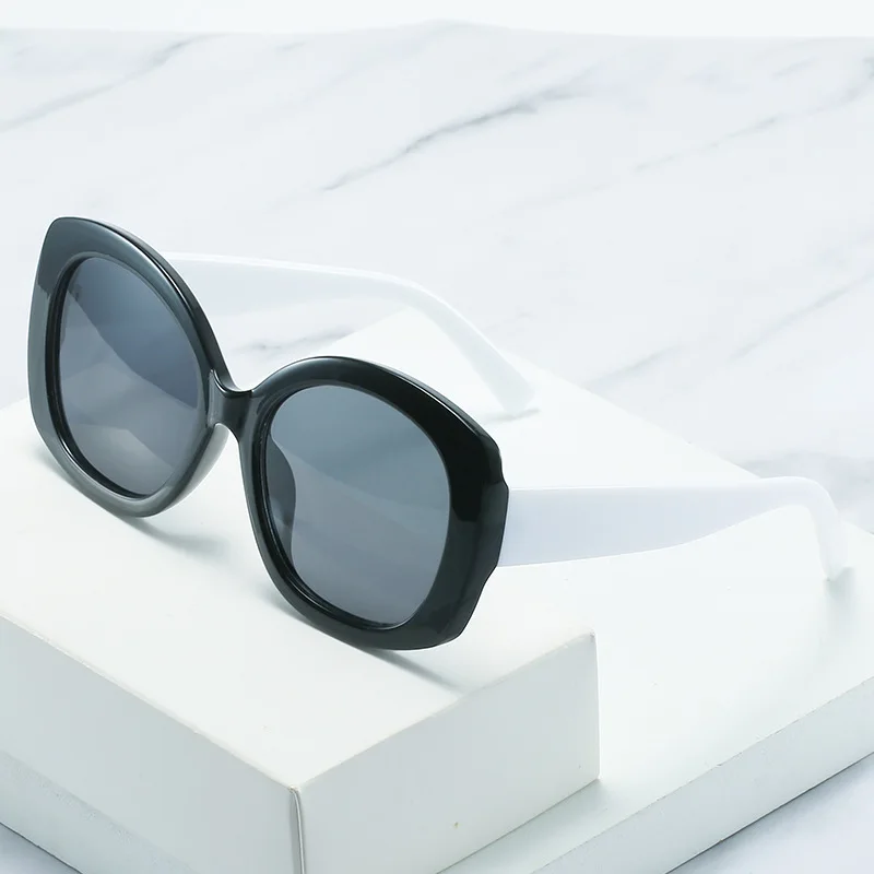 

LvCong New arrival wholesale custom logo retro women large frame shades fashionable oval sunglasses