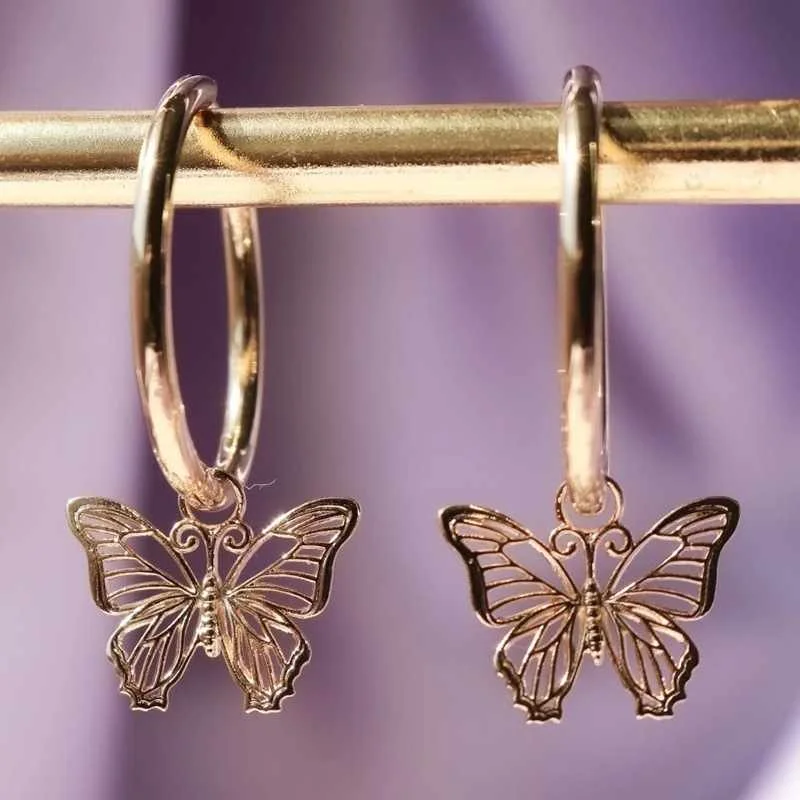 

European And American Cross-Border Fashion Creative Ear Jewelry Wish Selling New Exquisite Hollow Butterfly Earrings