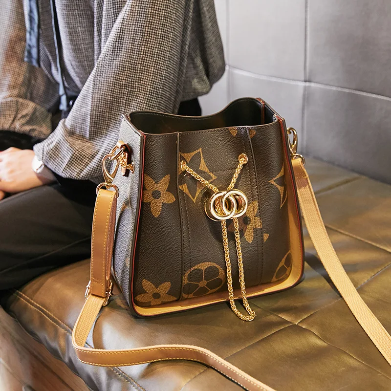 

2021 summer new hot fashion shoulder wholesale leather brand bucket bag handbags for women, As pic