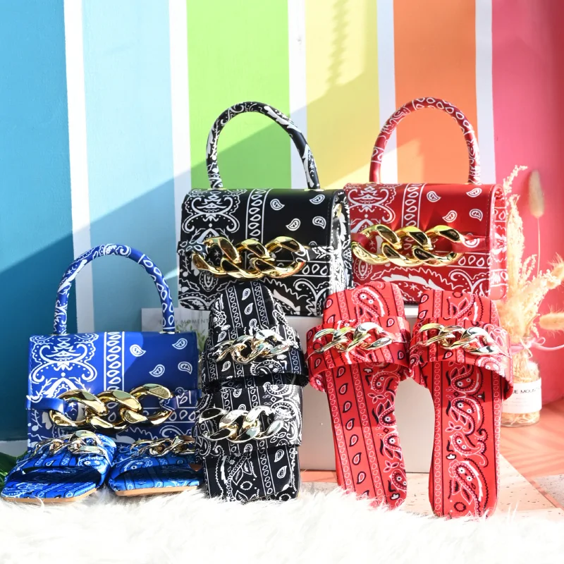 

2021 Custom Luxury Fashion Designer Handbags Famous Brand Bandana Print Chain Shoulder Purses Hand Bags Ladies And Slipper Set, 3 colors