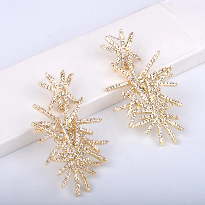 

New Fashion White Crystal Earring Cute Snowflake Earrings For Women Star Jewelry Christmas Gift