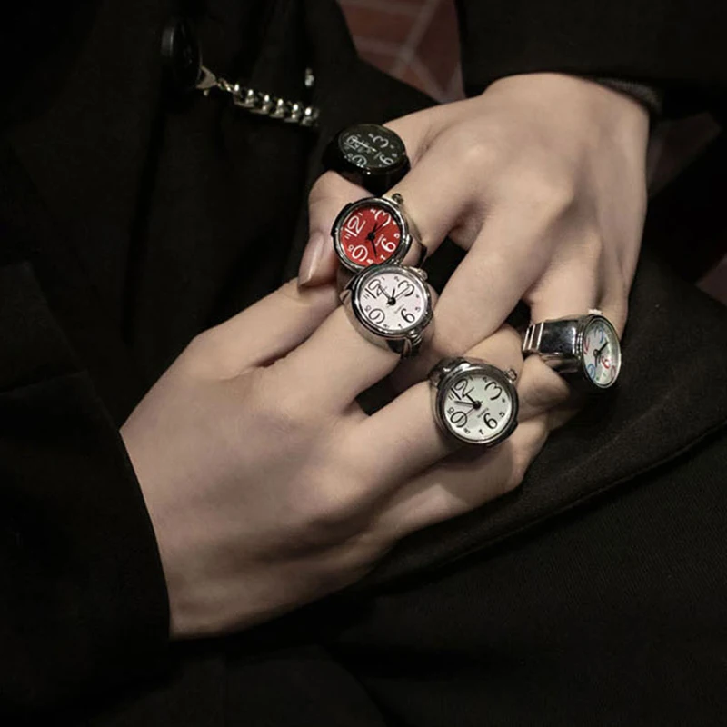 

RisingMoon Finger Ring Watch Sleek Stainless Steel Round Dial Elastic Quartz Finger Ring With Watch