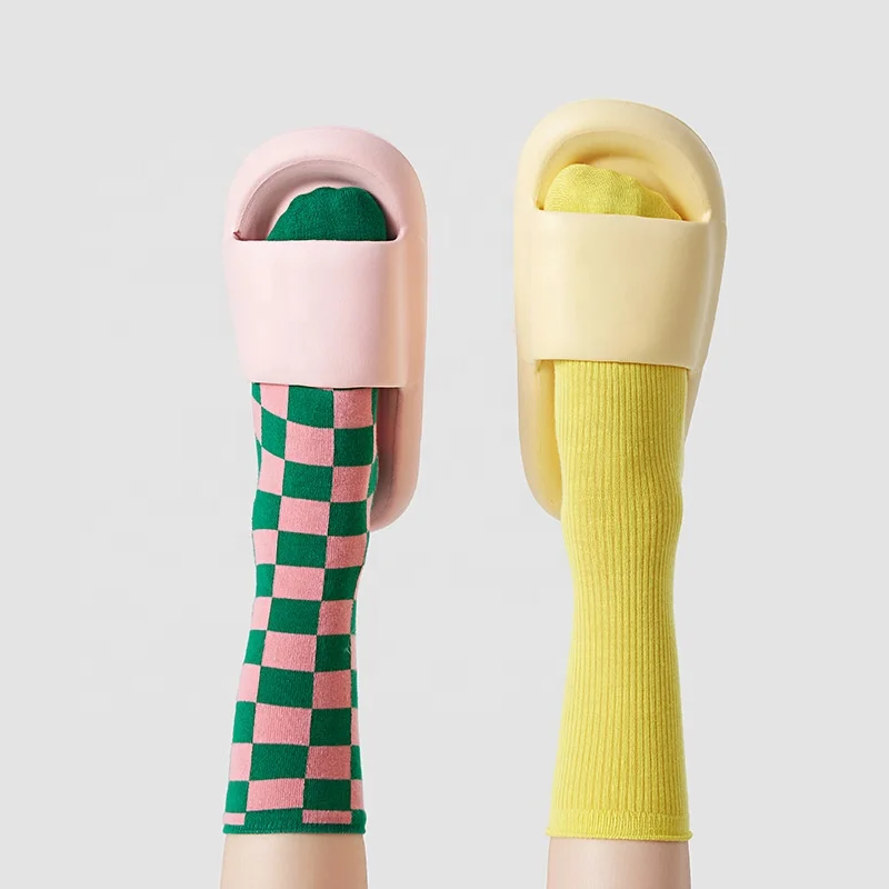 

Dropshipping Non-slip Thick Sole Slippers Soft Home Slippers Massage Bubble Slippers Slides Pillow Slides, Green, mustard green, pink, black, white, yellow