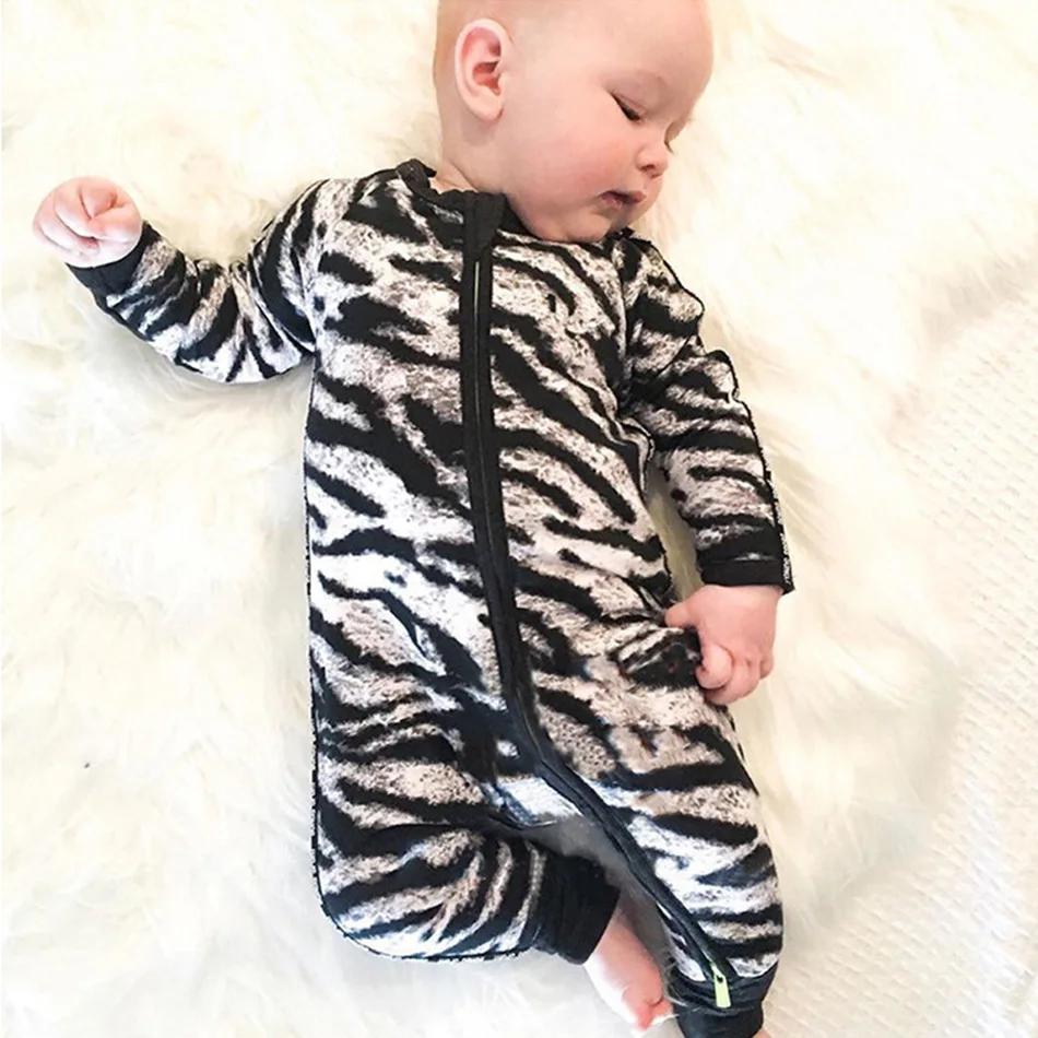 

Baby's romper autumn leopard zipper hooded cotton long sleeve toddler kids jumpsuits baby suit, 1 color as the picture
