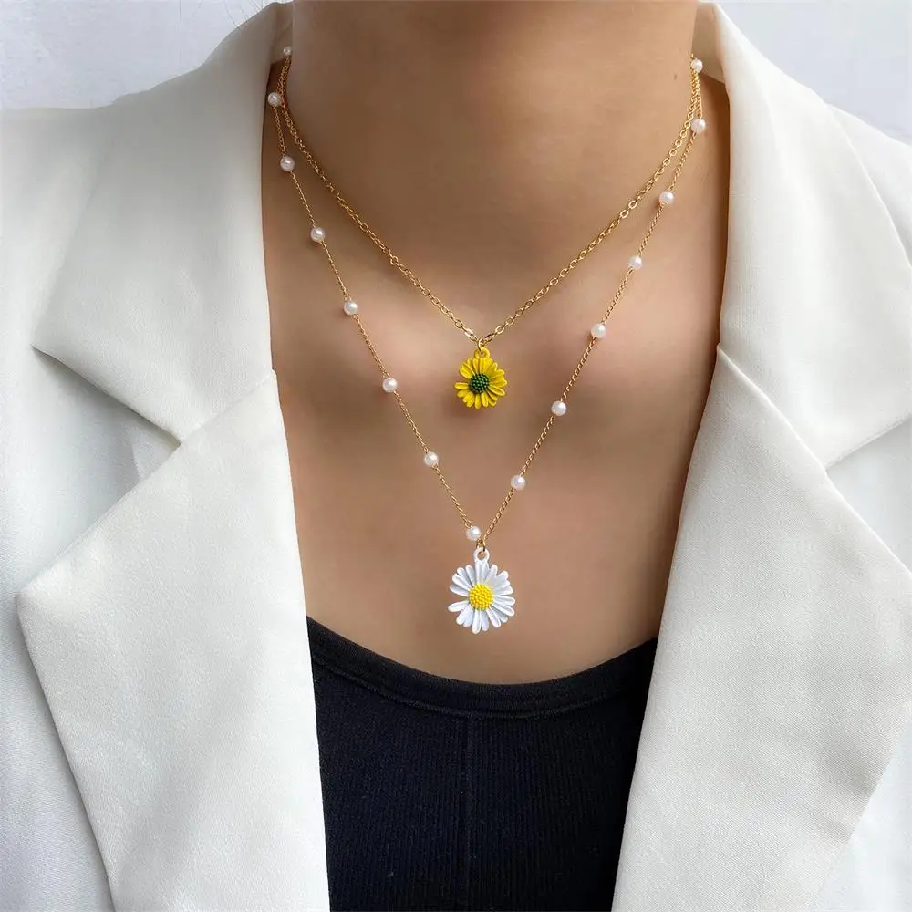 

Korean Small Daisy Flower Clavicle Chain Necklace Pearl Chain Choker Necklace Gold Double Layered Necklace for Women and Girls