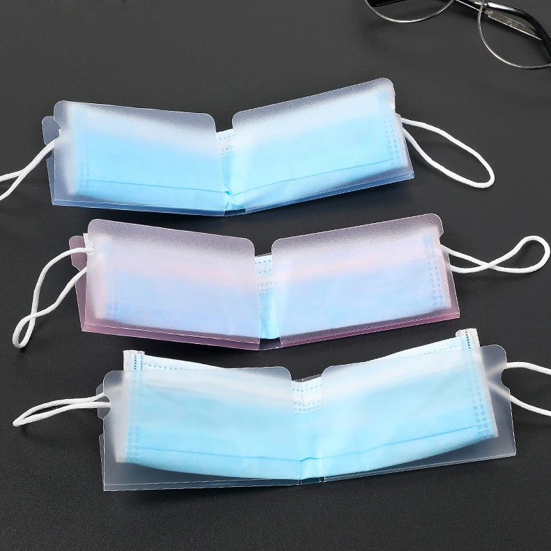 

2020 new Portable Clear PP Masked keeper storage clip case plastic masque holder maskeeper folder mascara pocket foldable card