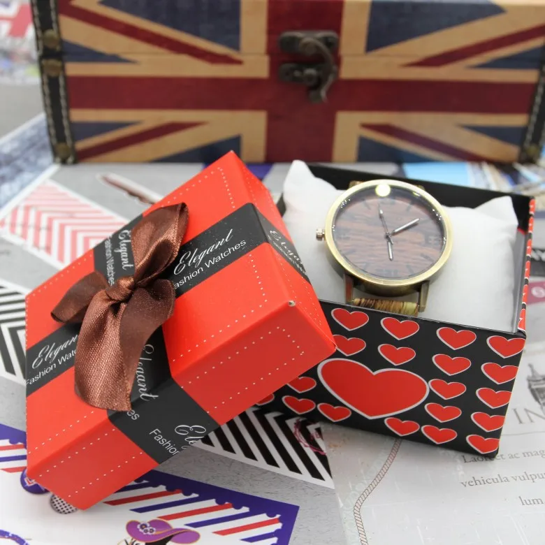 

Supply watch box wholesale, jewelry box, 8 x 9 bracelet box small white heart pattern watch box