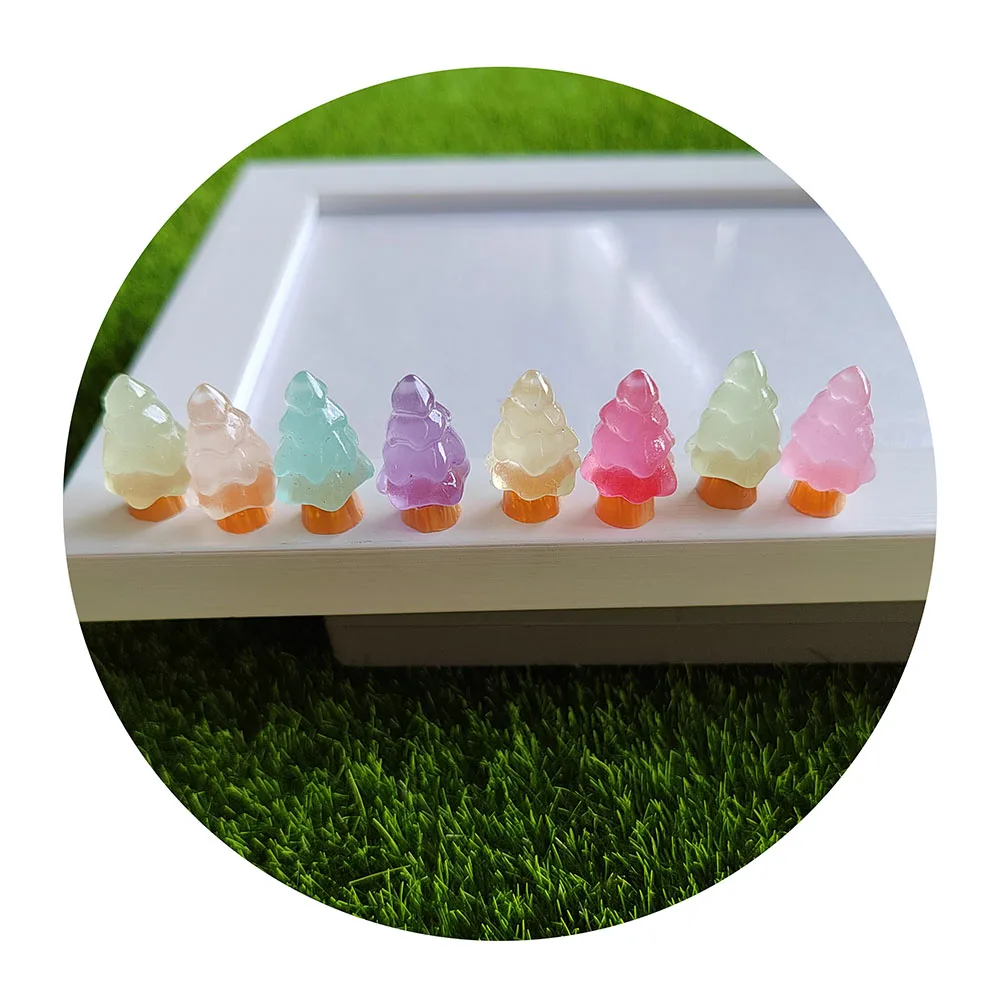 

Colorful Glow In Dark Resin Christmas Tree Cabochon Clear Color for Key Chain Dangles Slime Filler Crafts