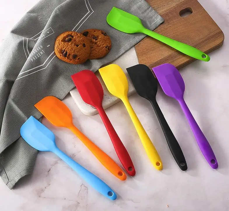 

Flexible Non-stick Kitchen Cake Dough Pastry Scraper Mixing Baking Tools Silicon Spatula