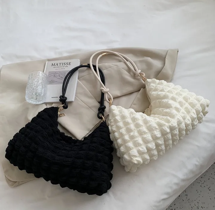 

2021 New simple large capacity drape single shoulder bag wholesale girls shopping purse and phone handbags, 2 colors