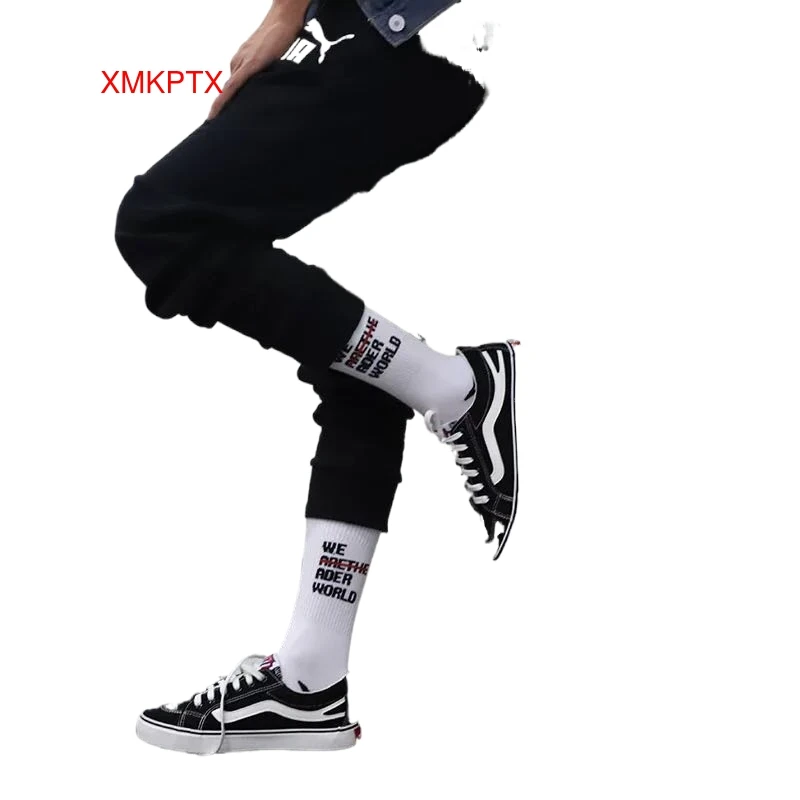 

High Quality Fashion Men Running Anti Slip Tube Trampoline Football Soccer Sports Grip Long Socks For Men, Custom color