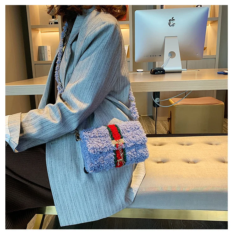 

2019 new ladies winter trend Joker red explosions semi-finished plush hand sewn shoulder diagonal bag