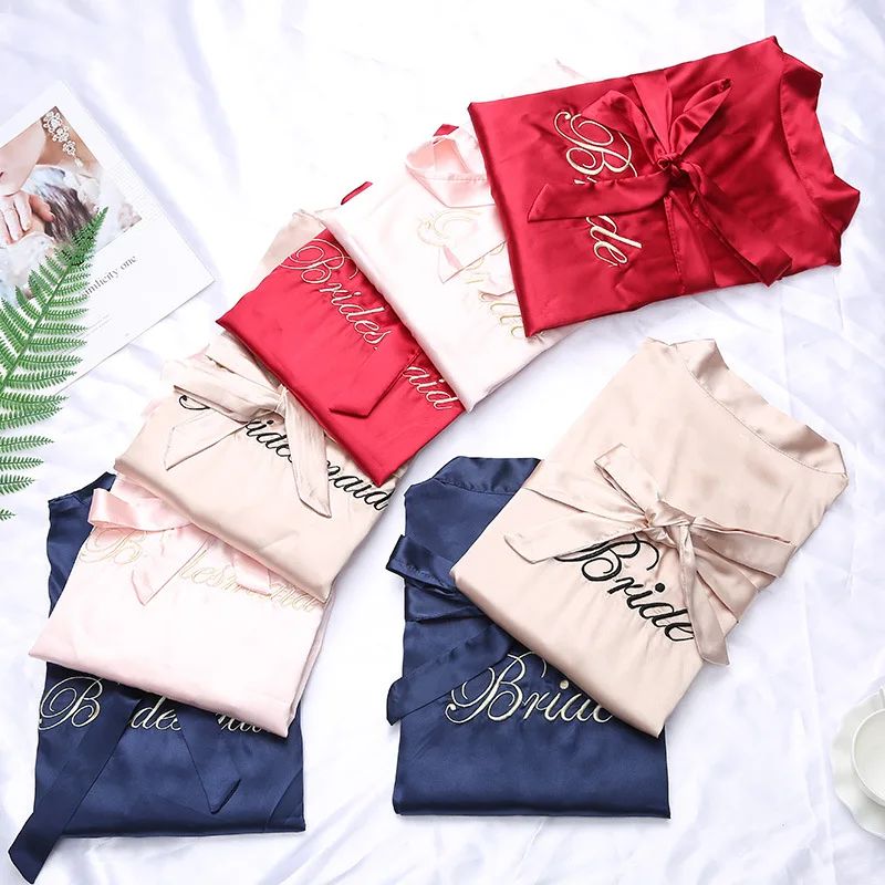 

Wholesale Summer Embroidery Luxury Designer Bridal Robe Sleepwear Kimono Wedding Robes Satin Robe for Bride and Bridesmaid, 16 colors