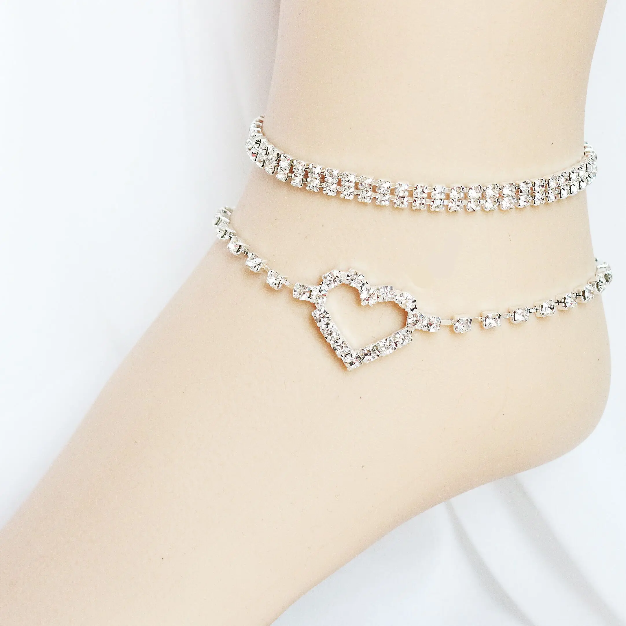 

Gaby tennis anklet Trendy Crystal Heart shape Anklet Silver anklet bracelet for Women body Jewelry, Silver color