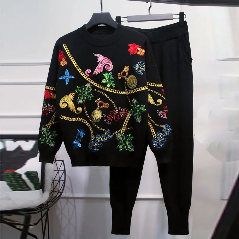 

New Autumn And Winter Women's Long Sleeve Floral Embroidered Pullover Sweater Casual Pants 2 Piece Set Knit Sweater Set, Black