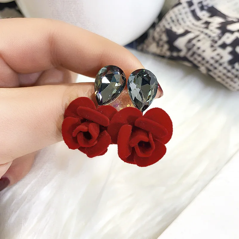 

fashion trendy crystal rose flower red colour earrings