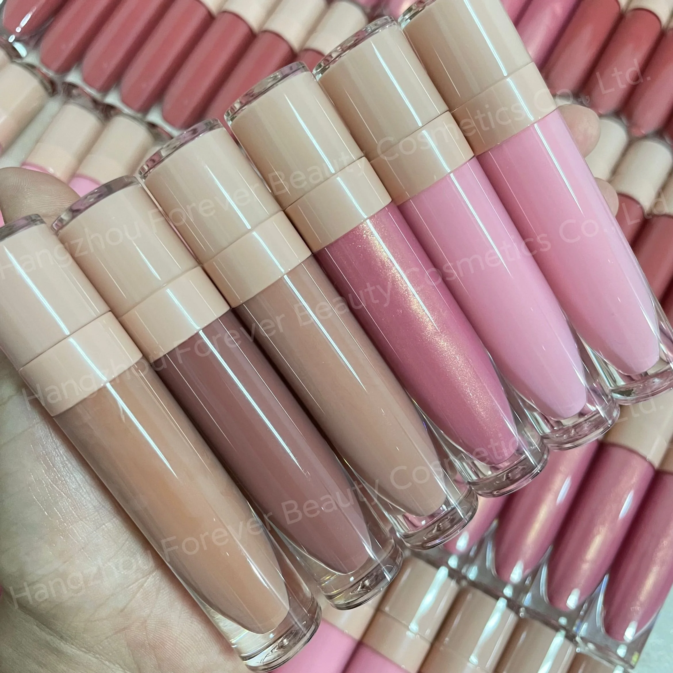 

Hot Selling Waterproof High Pigment Vegan Nude Red Matte Liquid Lipstick with Private Label