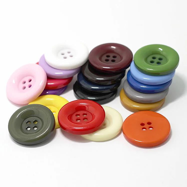 

Custom Fancy Candy Color Dyeing New 2 Holes 4holes Recycled Plastic Buttons Shiny Round Resin Button