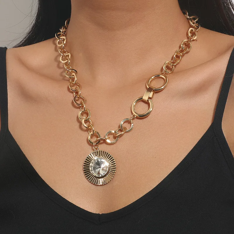 

European American Design Gold Plated Large Diamond Choker Necklace Double Hollow Round Chunky Chain Pendant Necklace