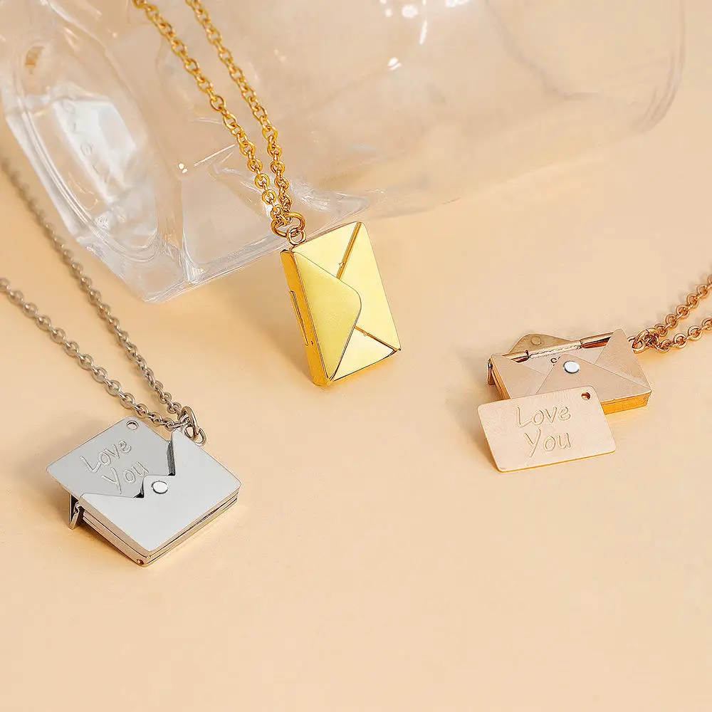 

2023 Hot selling fashion stainless steel 18k gold plated openable envelope custom lettering card locket pendant necklace