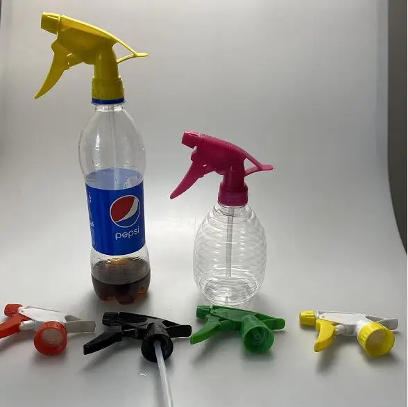 

28/400 Plastic Trigger Sprayer with coco cola bottle, Blue, yellow and green