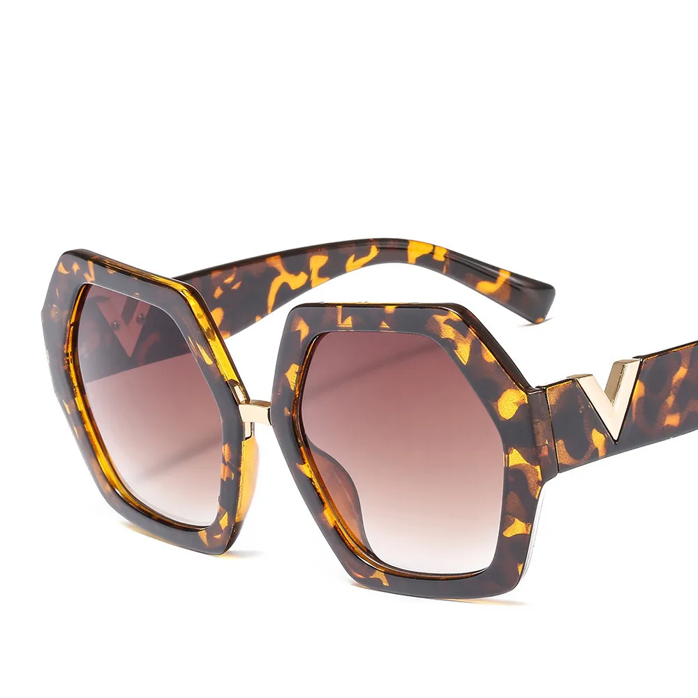 

New Shades Women Round Designer Retro Womens Sunglasses Trendy