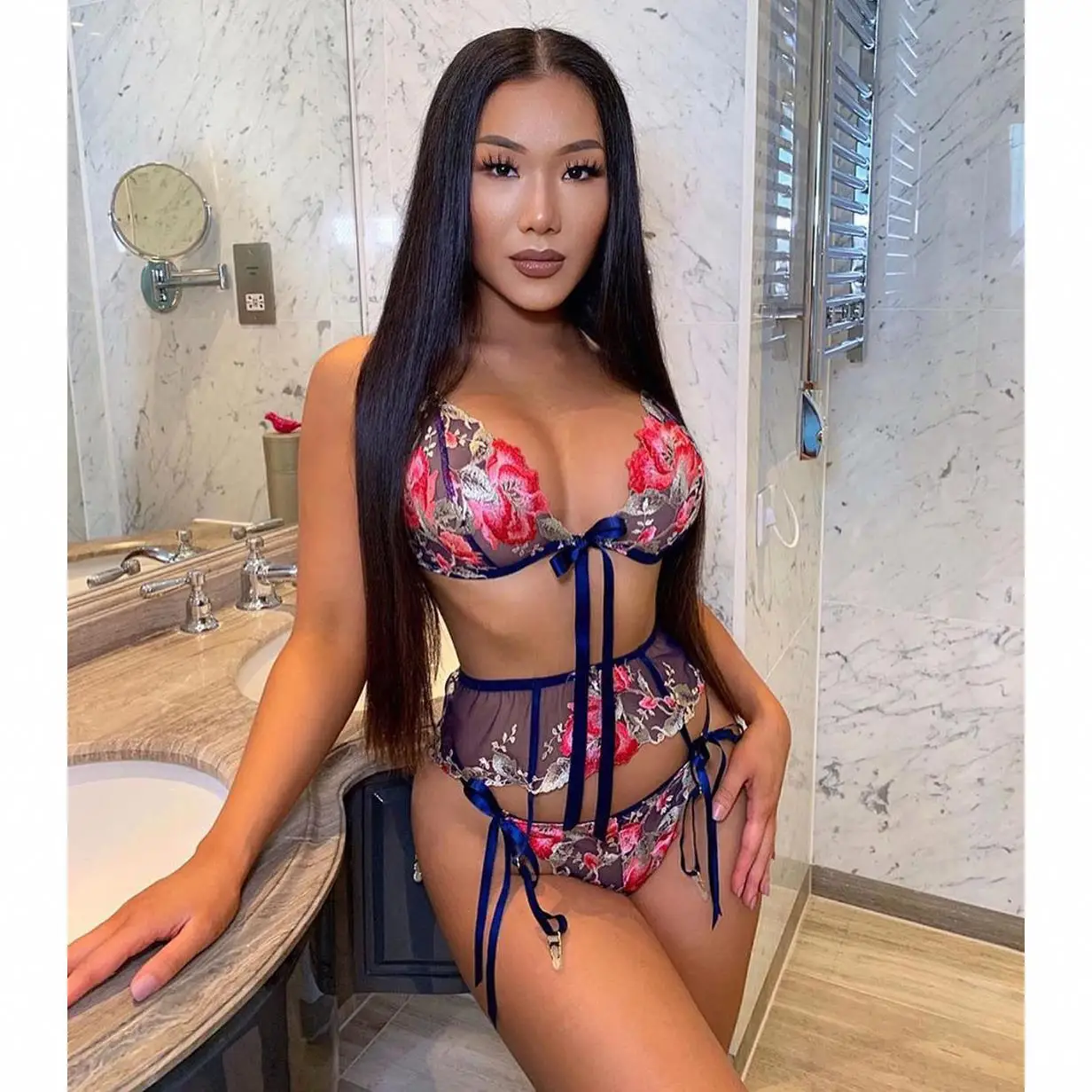 

Hot sale floral embroidery sexy women 3 piece lace fat lady sissy showing hot lingerie costumes transparent bra set