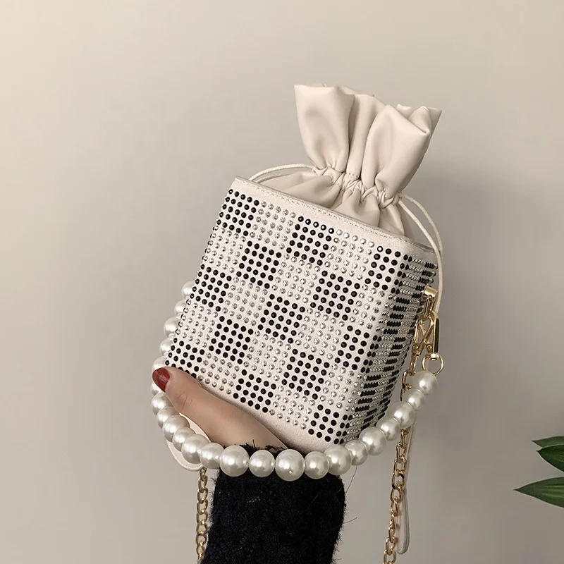 

2022 New Drop Shipping Summer Collection Small Jelly Bling Mini Chain Shoulder Fashion Handbag Girl Purse Box Bag Women Handbags