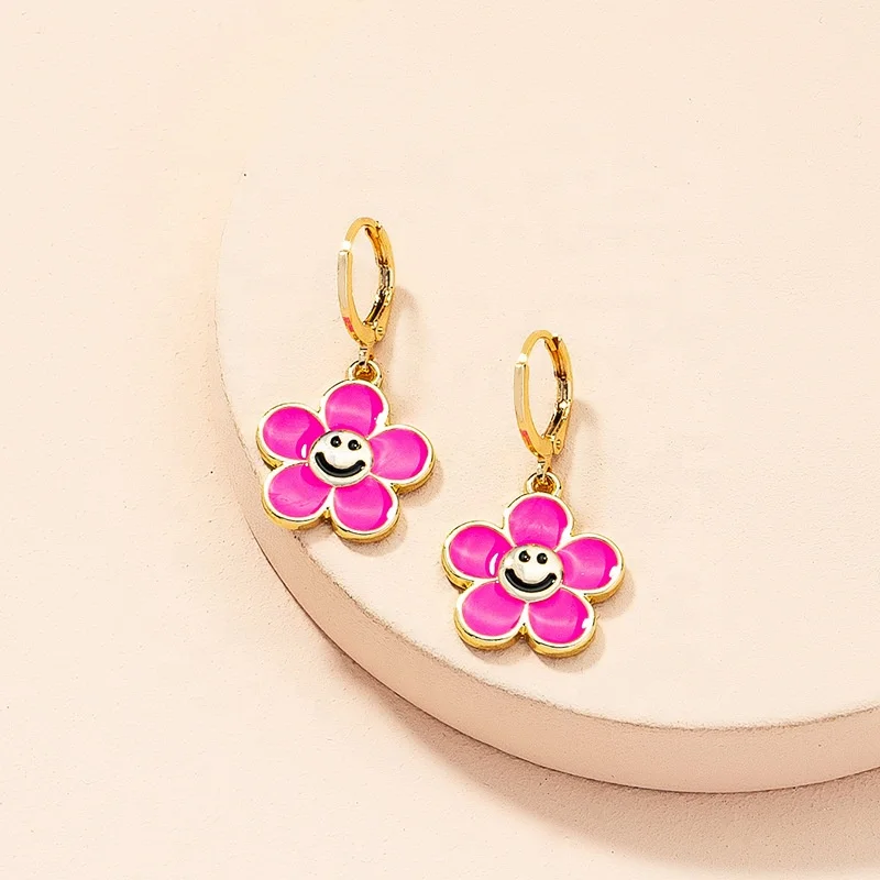

Wholesale Y2k Retro Star Flower Drop Earrings Simple Fashion Heart Smile Face Five Pointed Star Charm Earring Female Jewelry
