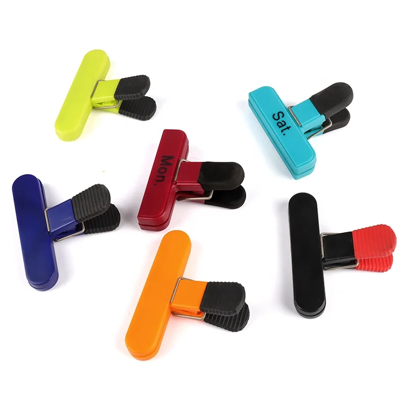 

6 PCS Plastic Food Sealing Bag Potato Chips Postcard Sealing Clips